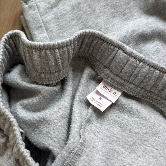 Sweatpants - Picture 2 of 2